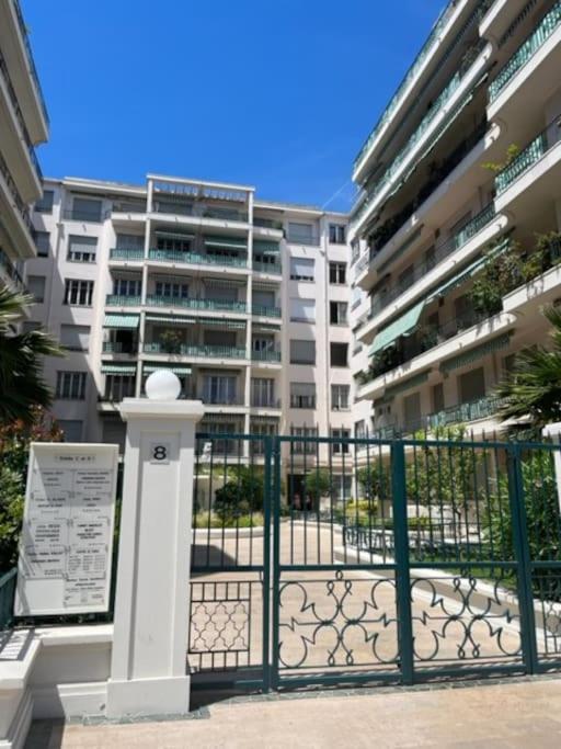 Bel Appartement Au Coeur Du Carre D'Or Massena Nice Exterior foto